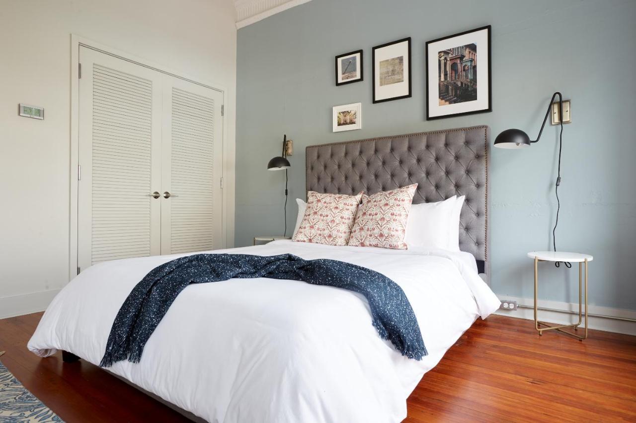 Sonder By Marriott Bonvoy The Broughton Apartments Historic District Savannah Bagian luar foto